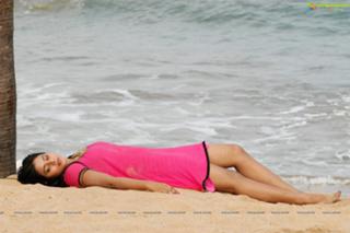 Shamna Kasim feet photo thumbnail