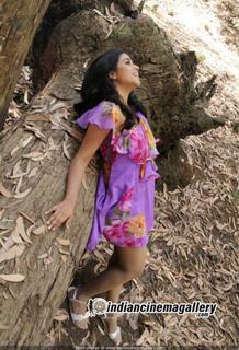 Shamna Kasim feet photo thumbnail