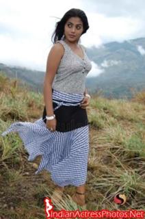 Shamna Kasim feet photo thumbnail