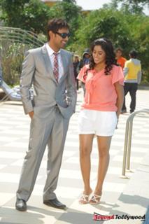 Shamna Kasim feet photo thumbnail