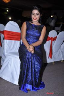 Shamna Kasim feet photo thumbnail
