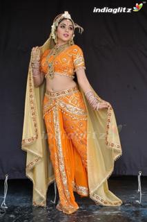 Shamna Kasim feet photo thumbnail