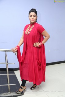 Shamna Kasim feet photo thumbnail