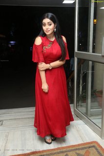 Shamna Kasim feet photo thumbnail
