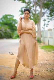 Shamna Kasim feet photo thumbnail