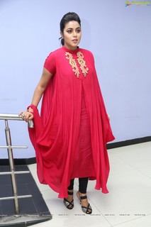 Shamna Kasim feet photo thumbnail