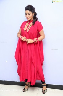 Shamna Kasim feet photo thumbnail