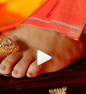 Shamna Kasim feet photo thumbnail