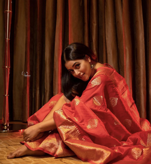 Shamna Kasim feet photo thumbnail