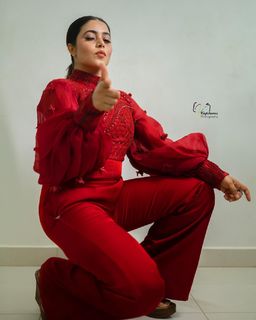 Shamna Kasim feet photo thumbnail