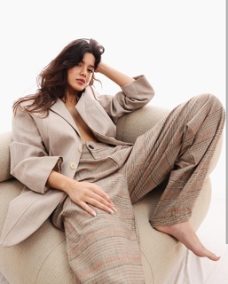 Shanaya Kapoor feet photo thumbnail