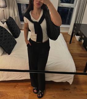 Shanaya Kapoor feet photo thumbnail