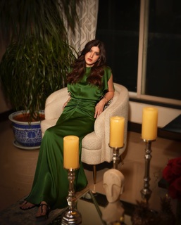 Shanaya Kapoor feet photo thumbnail