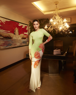 Shanaya Kapoor feet photo thumbnail