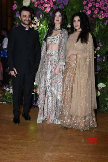 Shanaya Kapoor feet photo thumbnail