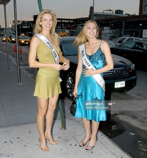 Shandi Finnessey feet photo 3