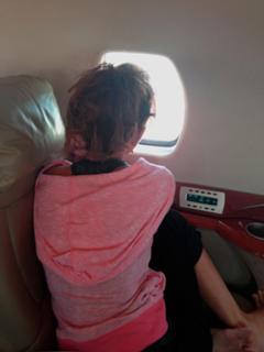 Shania Twain feet photo thumbnail