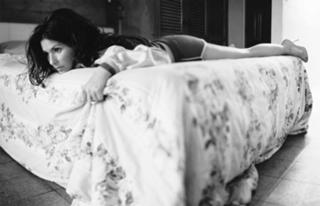 Shania Twain feet photo thumbnail