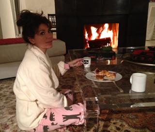 Shania Twain feet photo thumbnail