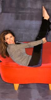 Shania Twain feet photo thumbnail