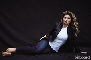 Shania Twain feet photo thumbnail