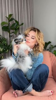Shania Twain feet photo 1