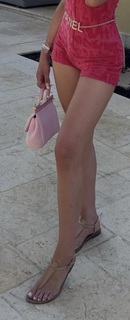 Shania Tyra Geiss feet photo 9