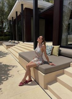 Shania Tyra Geiss feet photo 2