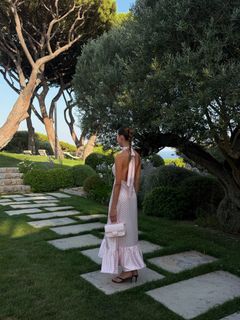 Shania Tyra Geiss feet photo 4