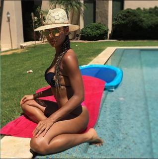 Shaniece Hairston feet photo 4