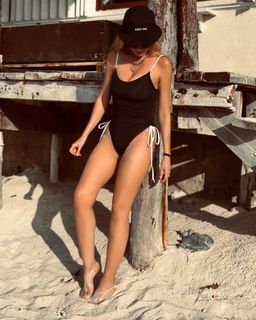 Shanik Aspe feet photo 4