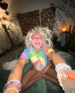 Shanin Blake feet photo 10