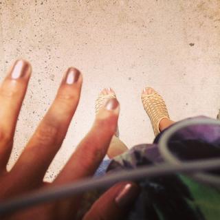 Shanina Shaik feet photo thumbnail