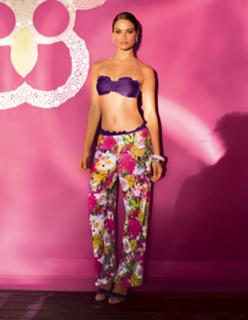 Shanina Shaik feet photo thumbnail