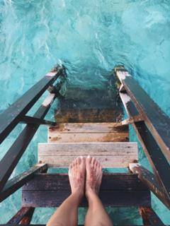 Shanina Shaik feet photo thumbnail