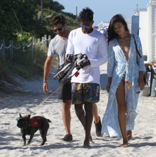 Shanina Shaik feet photo thumbnail