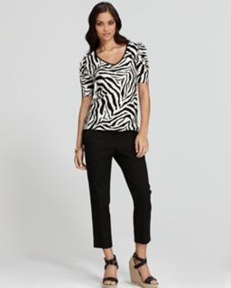 Shanina Shaik feet photo thumbnail