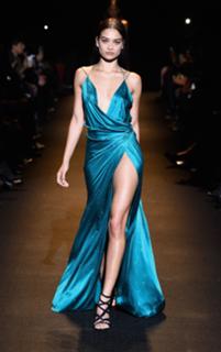 Shanina Shaik feet photo thumbnail