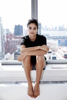 Shanina Shaik feet photo thumbnail