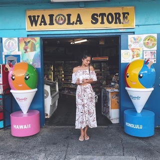 Shanina Shaik feet photo thumbnail