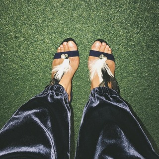 Shanina Shaik feet photo thumbnail