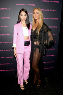 Shanina Shaik feet photo thumbnail