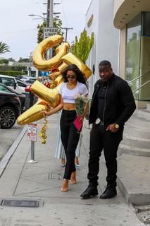 Shanina Shaik feet photo thumbnail