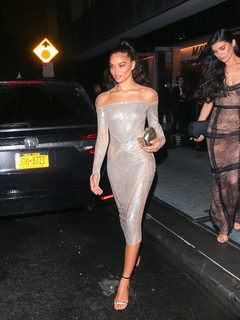 Shanina Shaik feet photo thumbnail