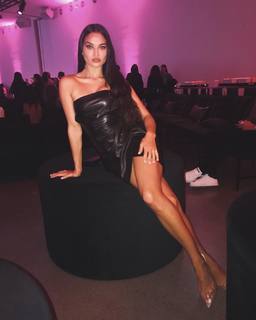 Shanina Shaik feet photo thumbnail