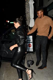 Shanina Shaik feet photo thumbnail