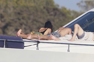 Shanina Shaik feet photo thumbnail