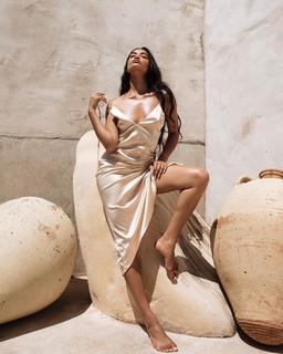 Shanina Shaik feet photo thumbnail