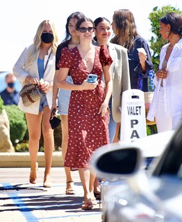 Shanina Shaik feet photo thumbnail