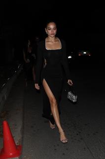 Shanina Shaik feet photo thumbnail